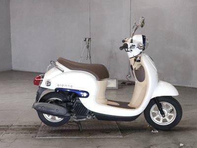 Honda GIORNO 2016