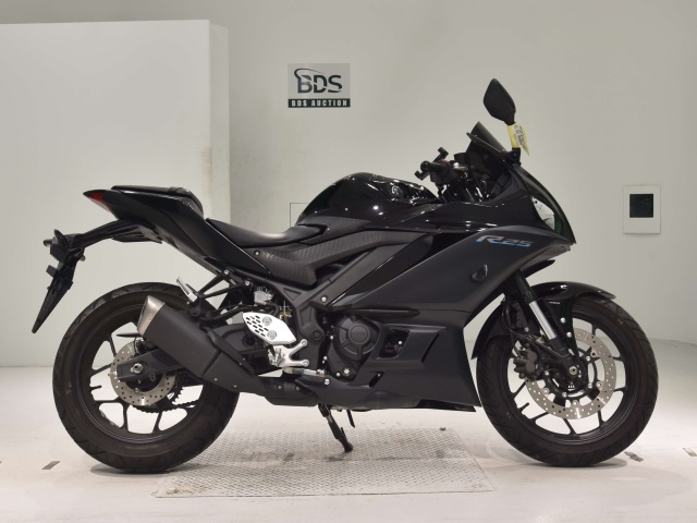 Yamaha YZF-R25A 2022