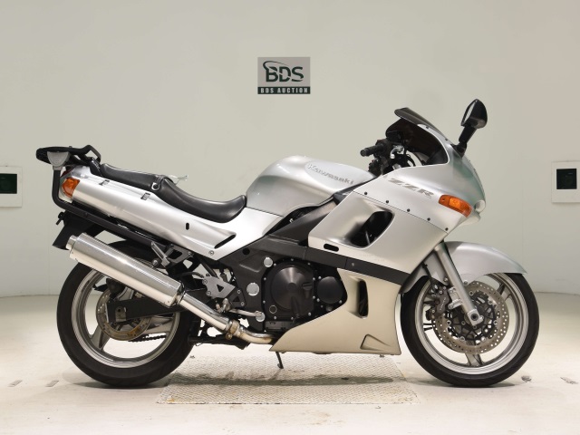 Kawasaki ZZ-R400 2005