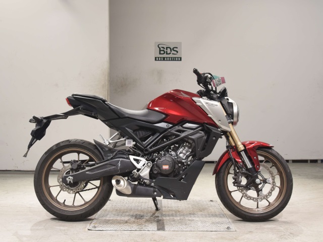 Honda CB125R 2021