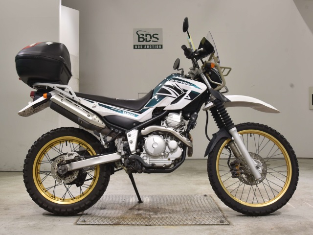 Yamaha SEROW XT250 2017