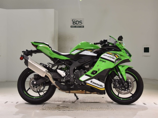 Kawasaki NINJA400 2025