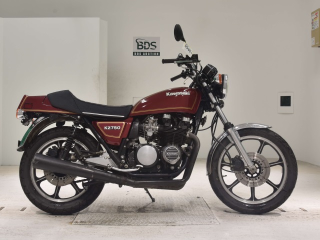 Kawasaki KZ750 2024