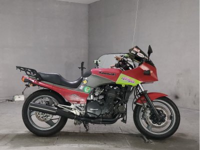 Kawasaki GPZ900R 1994