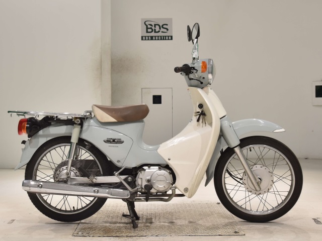 Honda C110 2011