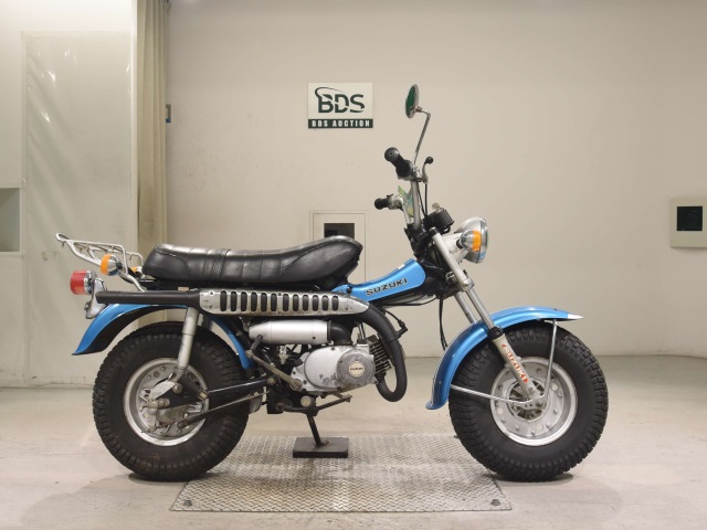 Suzuki RV90