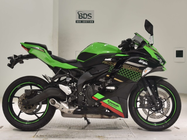 Kawasaki NINJA ZX-25R 2021