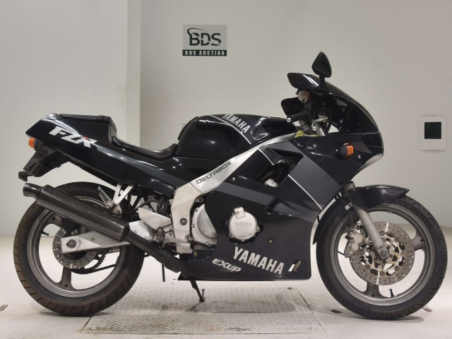 Yamaha FZR250R 1990