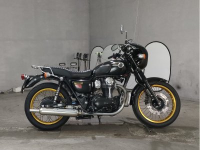 Kawasaki W800 2011