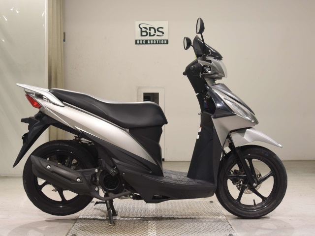 Suzuki ADDRESS V110
