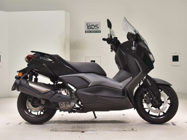 Yamaha X-MAX 2025