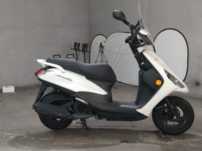 Yamaha AXIS Z 2021