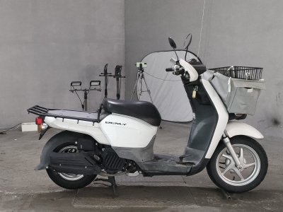 Honda CC50 CROSSCUB 2018