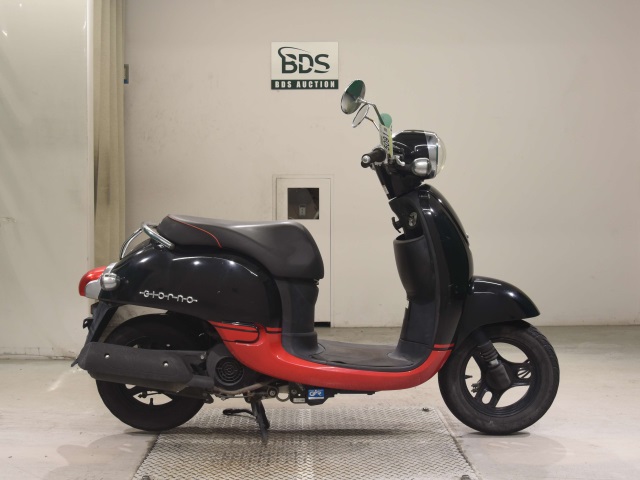 Honda GIORNO 2012