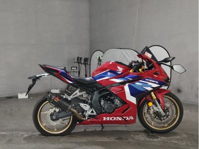 Honda CBR250RR 2023