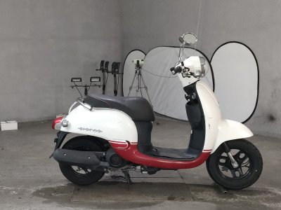 Honda GIORNO 2012