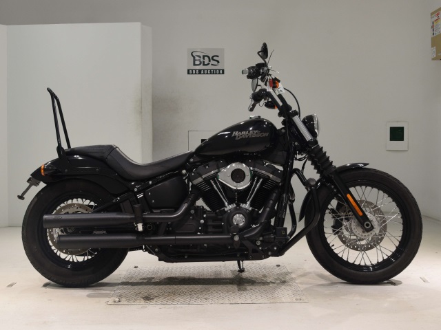 HD STREETBOB FXBB1750 2019
