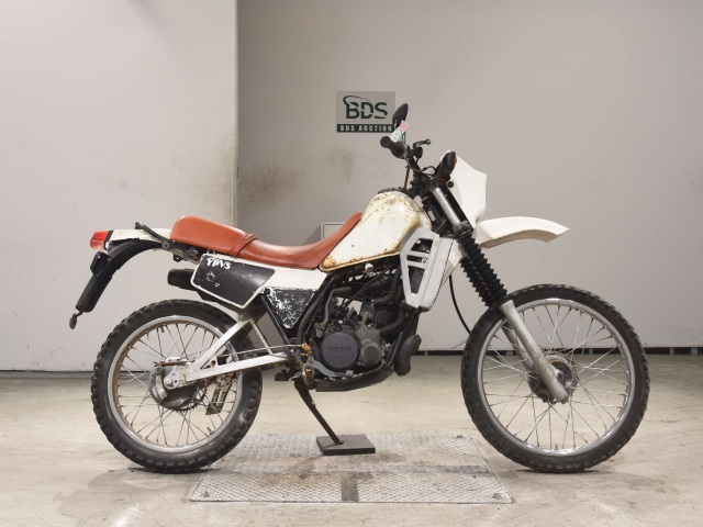 Yamaha DT125R TRAIL