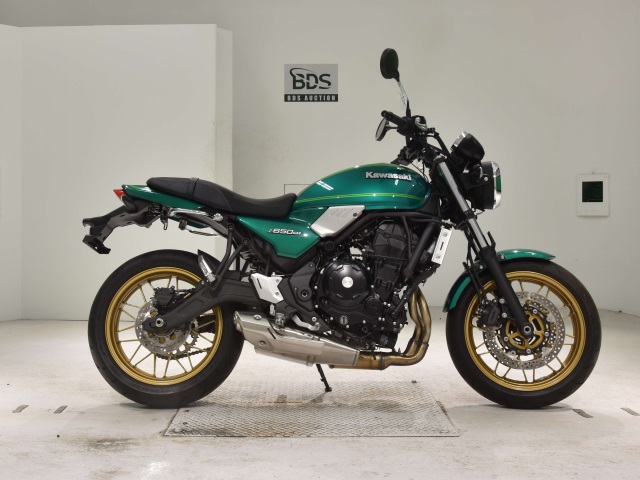 Kawasaki Z650RS 2023