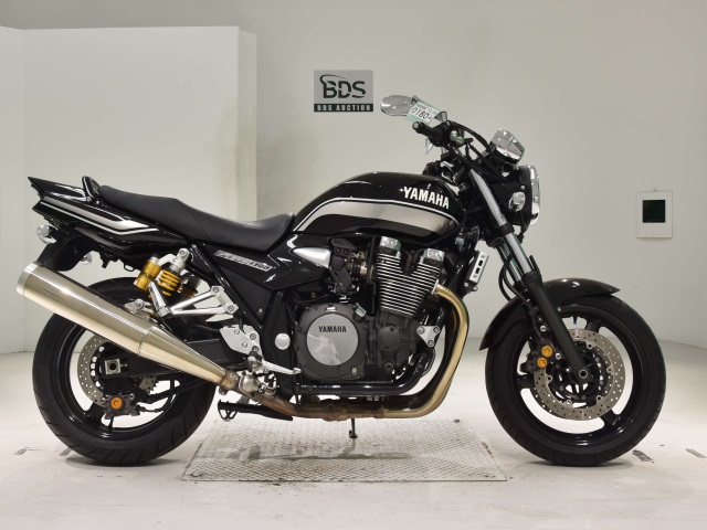 Yamaha XJR1300 2015