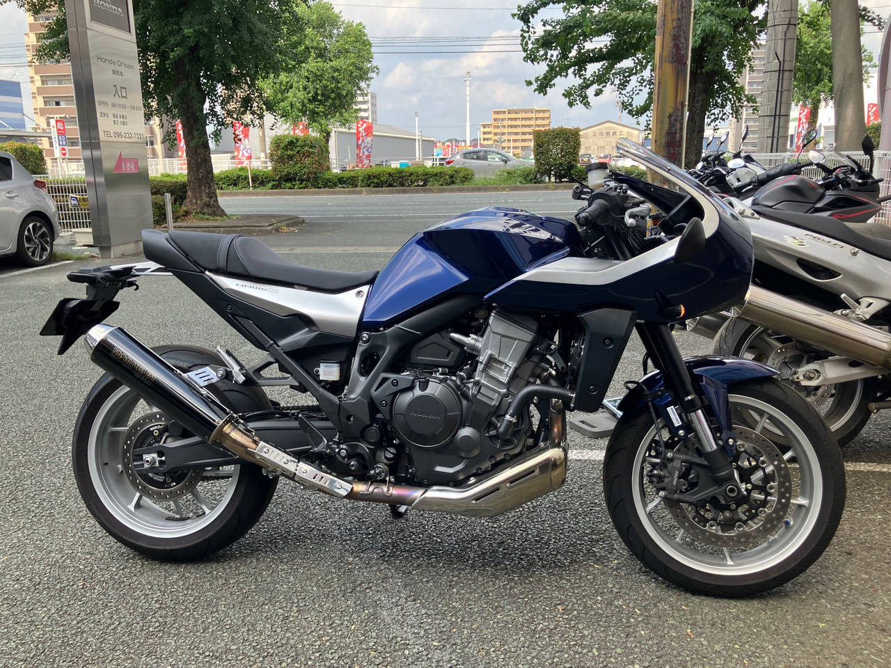 Honda HAWK11 2023