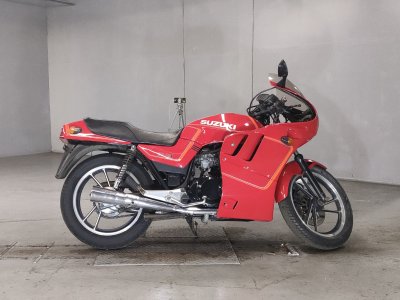 Suzuki GSX400E 2025