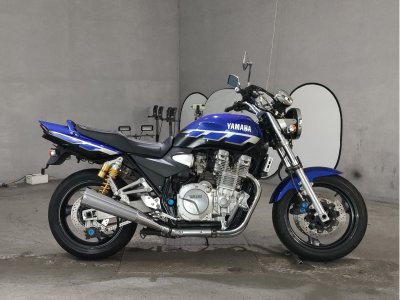 Yamaha XJR1300 2001