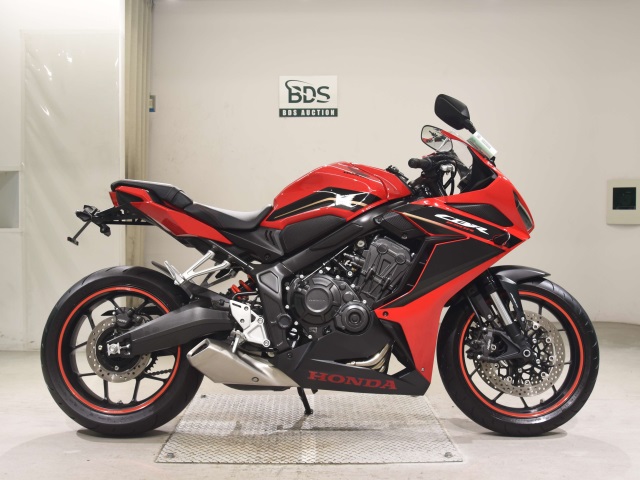 Honda CB650R 2024