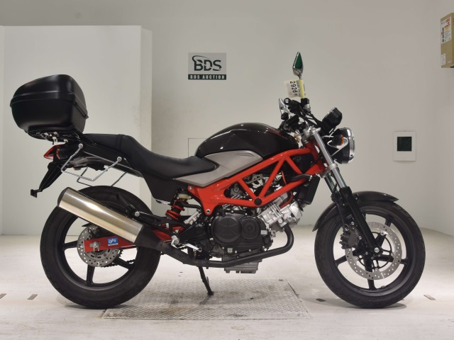 Honda VTR250 2011
