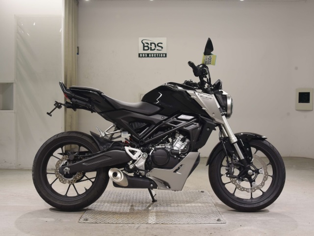 Honda CB125R 2018