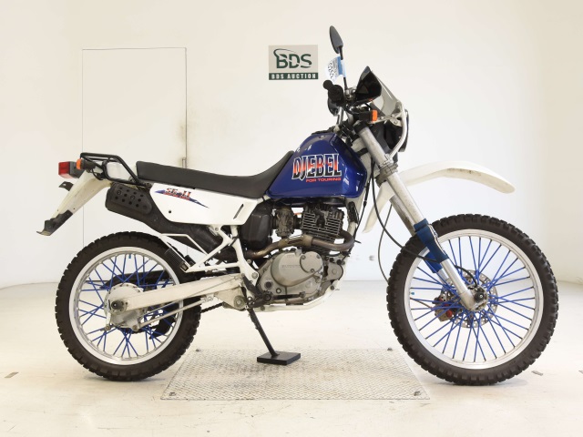 Suzuki DJEBEL200