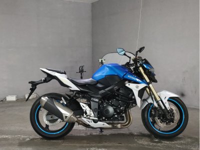 Suzuki GSR750 2013