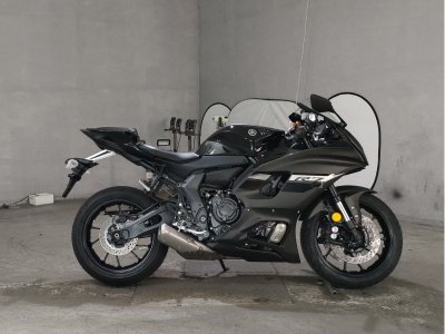 Yamaha YZF-R7 2025