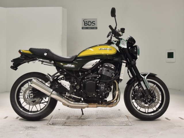 Kawasaki Z900RS 2024