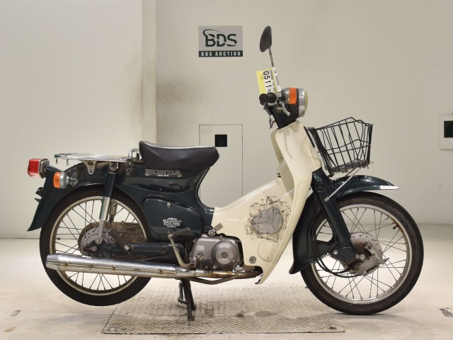 Honda C90 2001