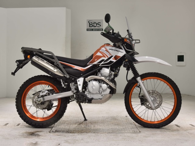 Yamaha SEROW XT250 2018