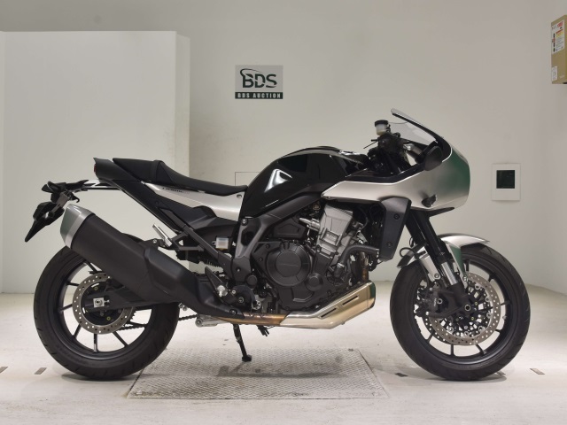 Honda HAWK11 2022