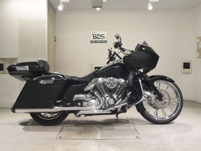 HD ROAD GLIDE FLTRI1450 2006