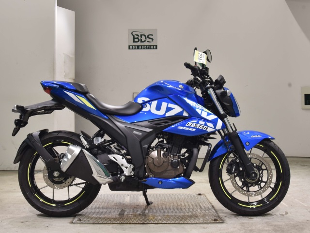 Suzuki GIXXER250