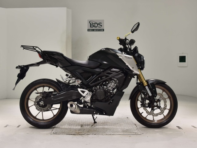 Honda CB125R 2021