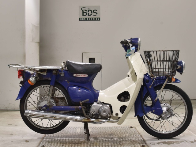 Honda C50 2002