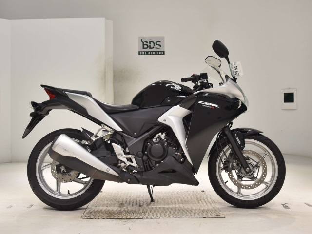 Honda CBR250RA 2011