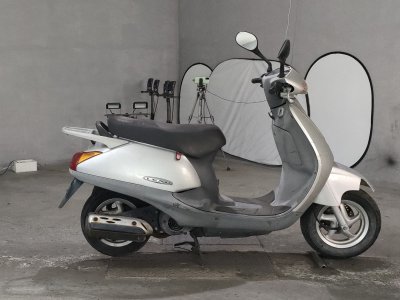 Honda LEAD100 2001