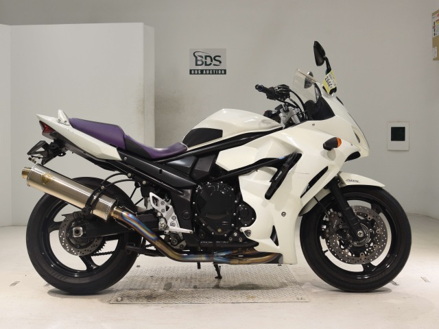 Suzuki BANDIT1250F 2011