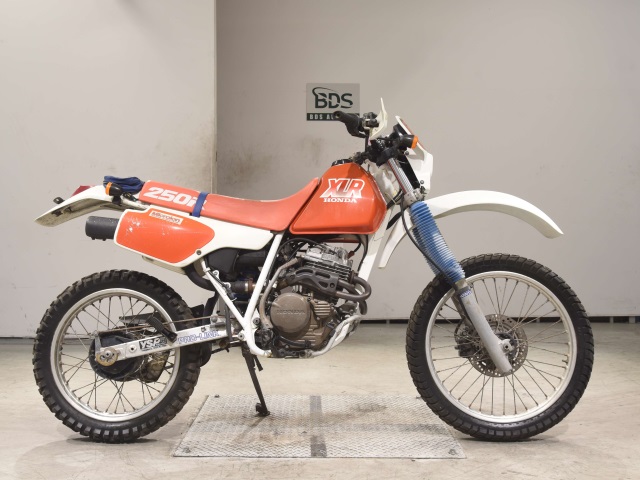 Honda XLR250R 1987