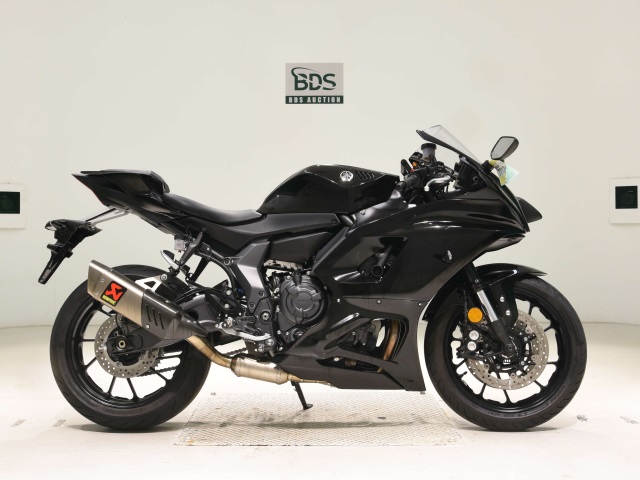 Yamaha YZF-R7 2025