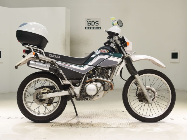 Yamaha SEROW XT225 2002