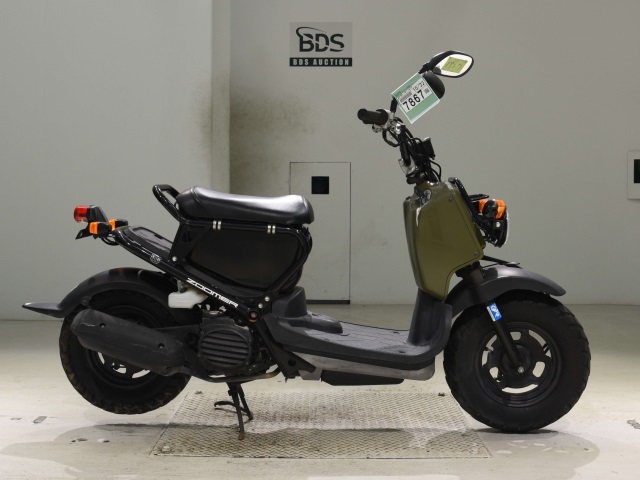 Honda ZOOMER 2011