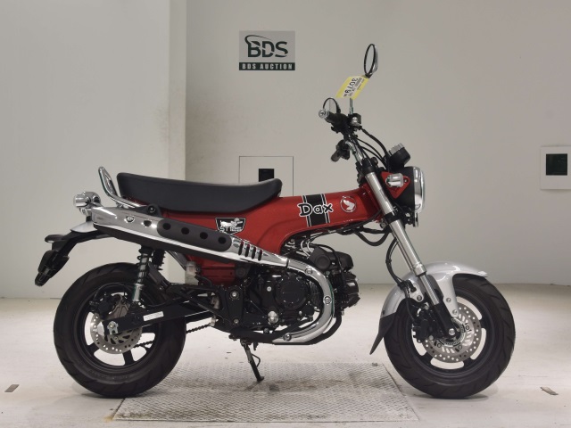 Honda DAX125 2022