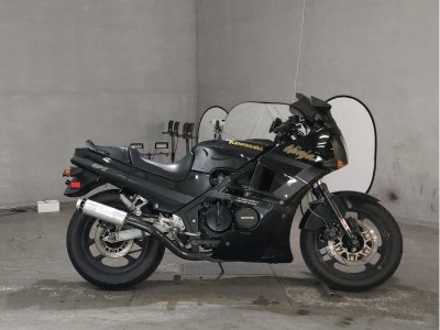 Kawasaki GPZ400R 1990